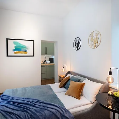Kalnina Street Apartment *